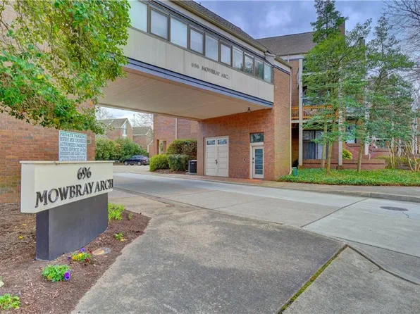 696 Mowbray Arch APT 260, Norfolk, VA 23507