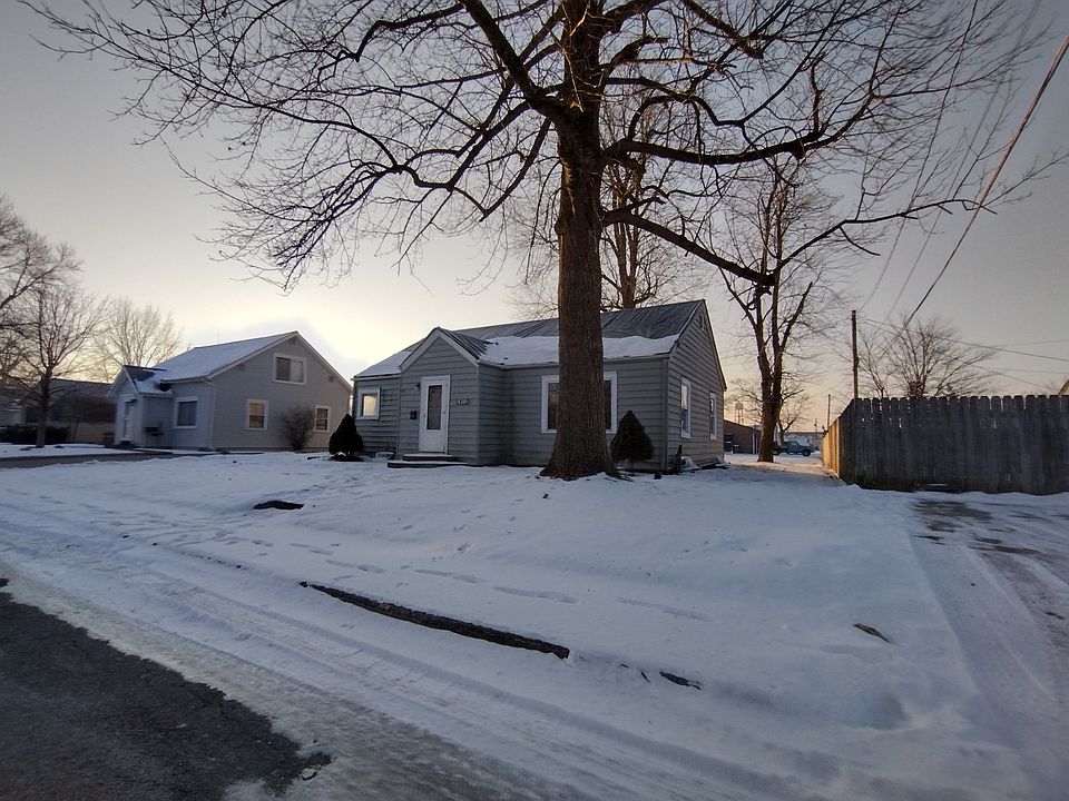 1st image of 420 E Townley St