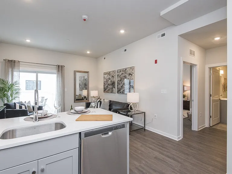 1002 Living Room 4