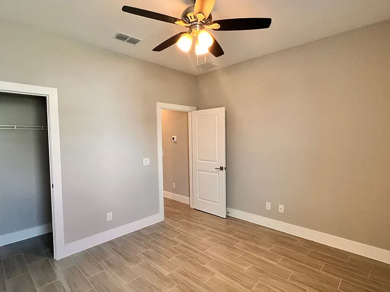 265 Hyacinth Ct — Photo 22
