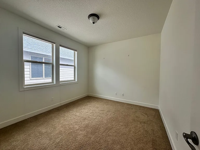 728 SE Bayshore Cir — Photo 12