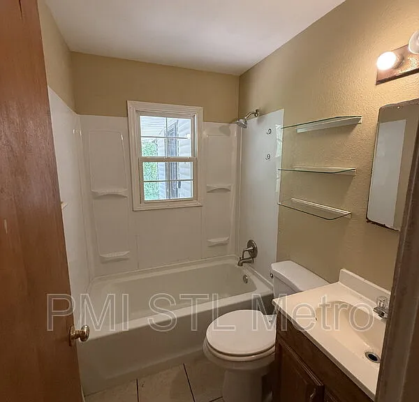 1246 Darr Dr — Photo 8