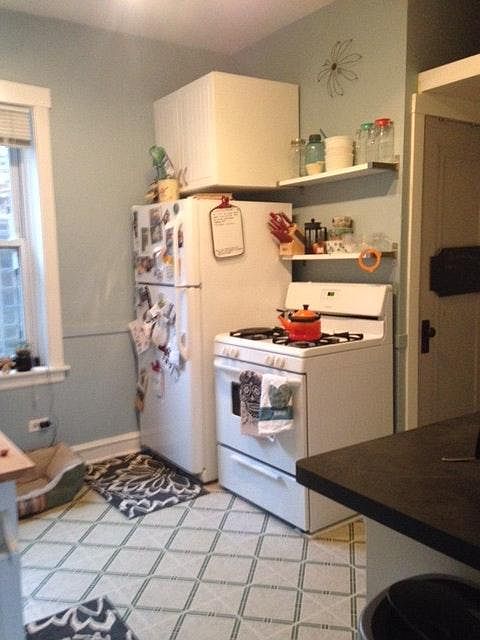 2nd image of 855 N Maplewood Ave APT 3
