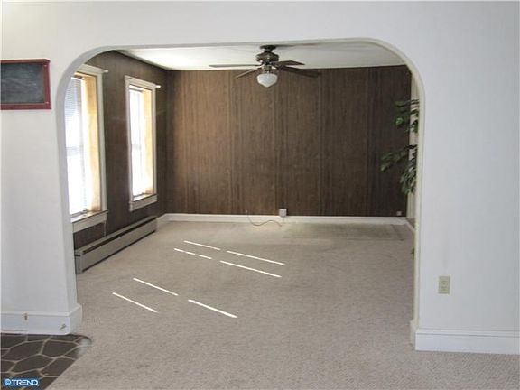 4th image of 143 W Franklin St