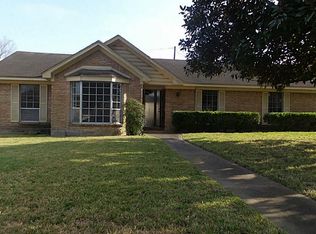 6014 Shady Timbers Dr, Houston, TX 77016
