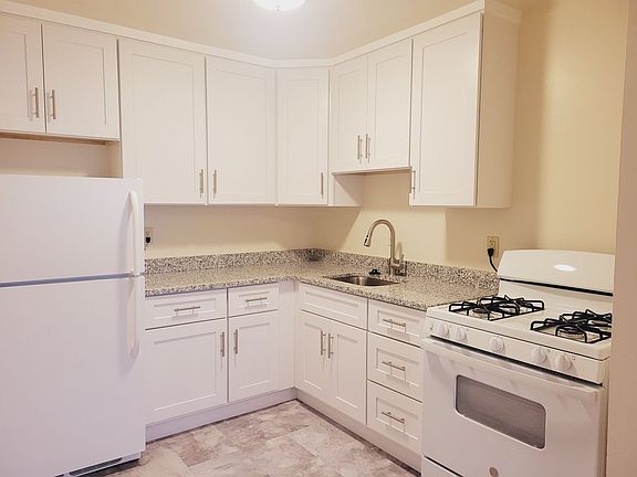 2nd image of 4300 Columbia Pike #49