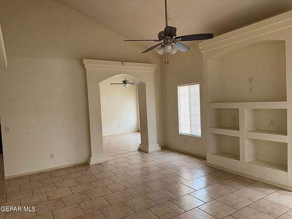 4th image of 456 Passmore Rd