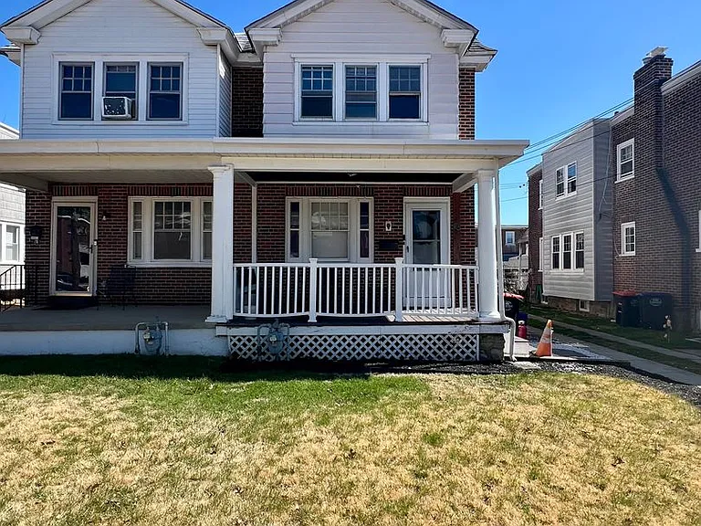 25 W Parkway Ave — Photo 2