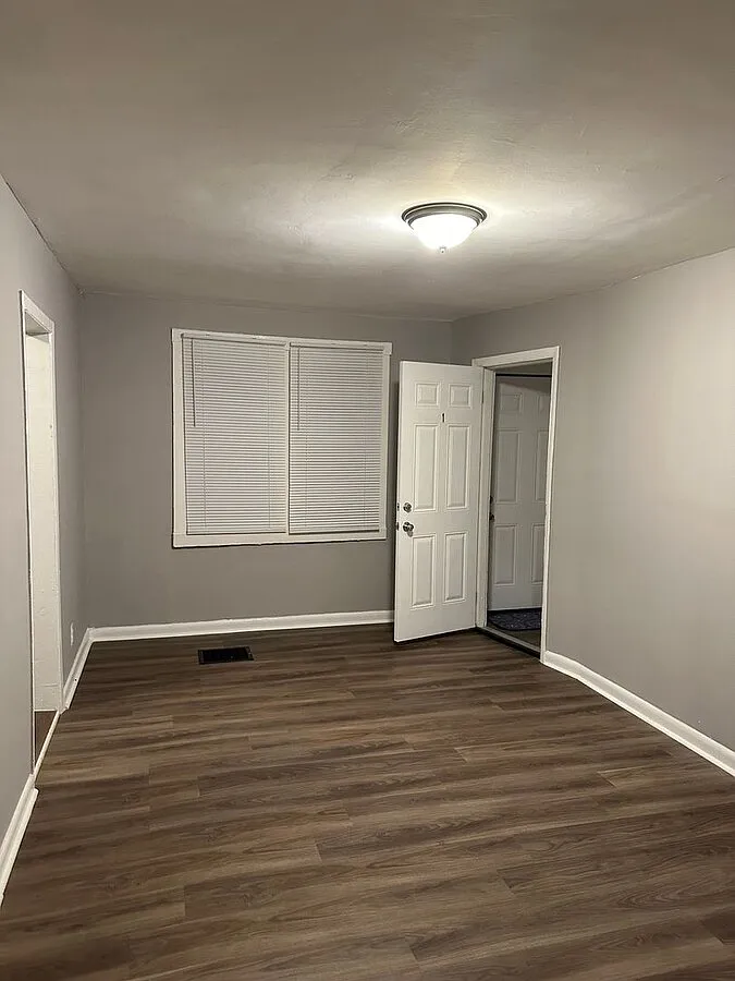 Building Photo - 42 W Talbott St #1