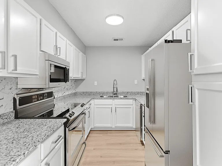 Willow Terrace — Photo 6