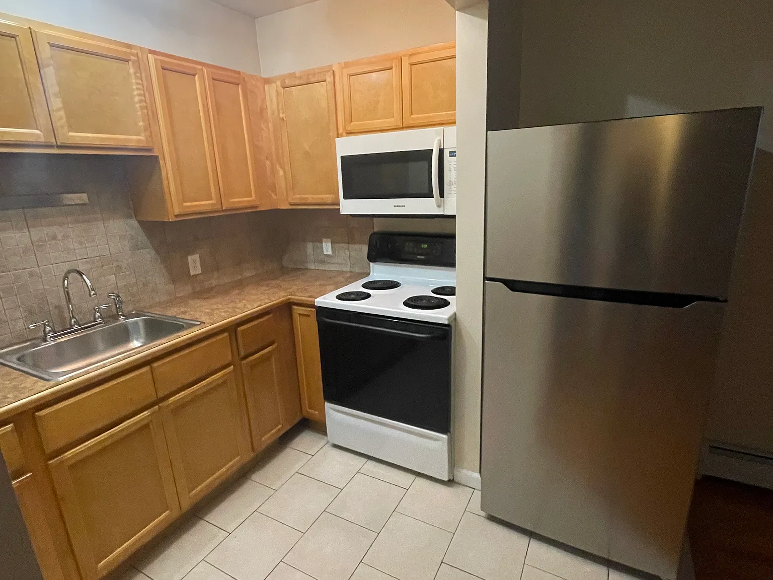 37 Central Ave — Photo 3