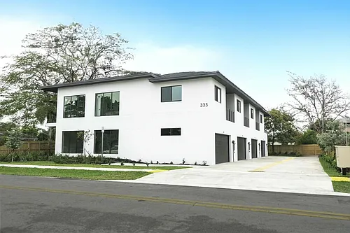 333 NW 41st St Photo 1