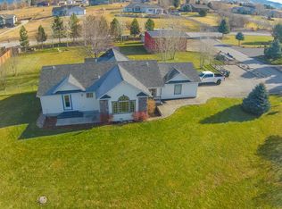 683 Fieldstone Dr, Corvallis, MT 59828