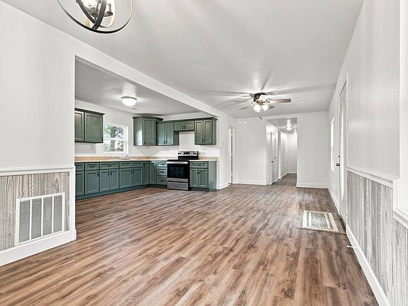 2nd image of 72679 Moreau St