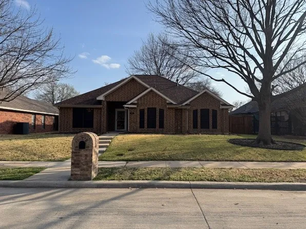 1204 Cloudy Sky Ln, Lewisville, TX 75067