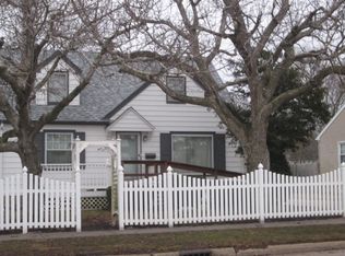 971 S Farnham St, Galesburg, IL 61401