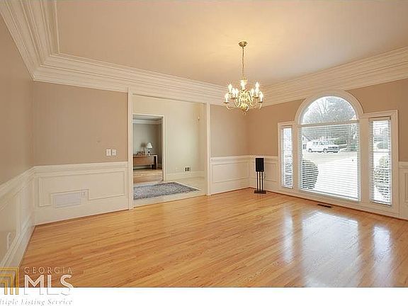 5th image of 3020 Compton Ct