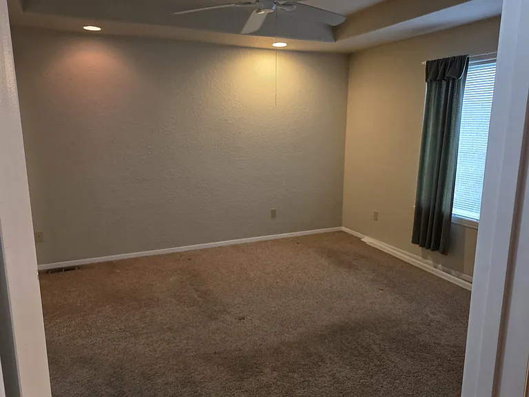 208 Sunset Ln — Photo 13