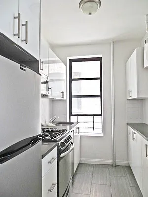 Rented by Bohemia Realty Group | media 36