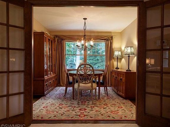 5th image of 15319 Canary Dr