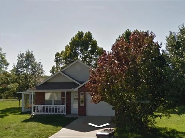 213 Blue Branch Cir, Grain Valley, MO 64029