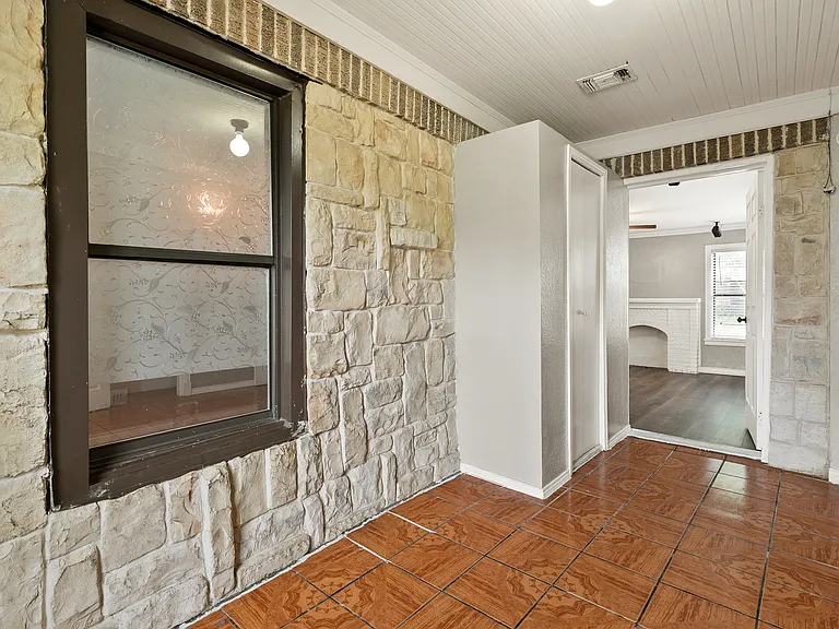 3422 W Jefferson Blvd — Photo 26