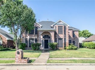 2315 Springfield Dr, Mesquite, TX 75181