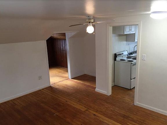 4th image of 251 E Saratoga St