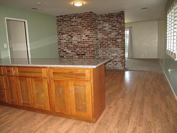 5th image of 9141 Circus Ct