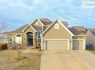 21632 W Spring St, Spring Hill, KS 66083