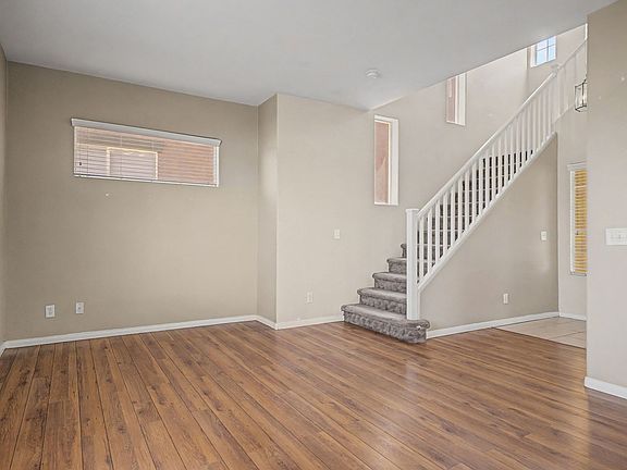 4th image of 10750 Avenzano St