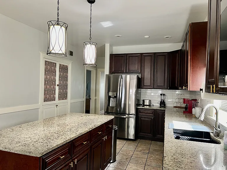 224 N Austin Blvd #1 — Photo 10