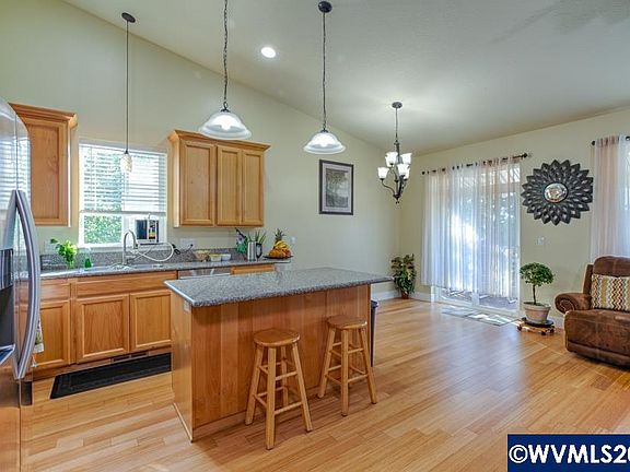5th image of 2862 Van Kleeck Pl NW