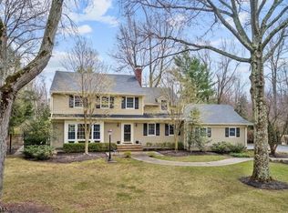44 Kinnan Way, Basking Ridge, NJ 07920