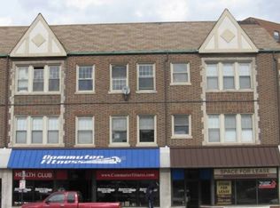 20 E Northwest Hwy, Arlington Heights, IL 60004