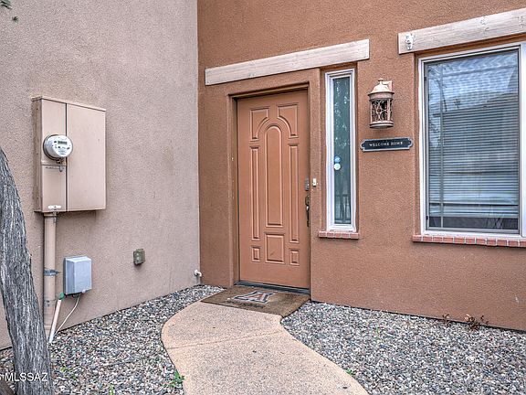 3rd image of 120 S Placita Colonia Solana