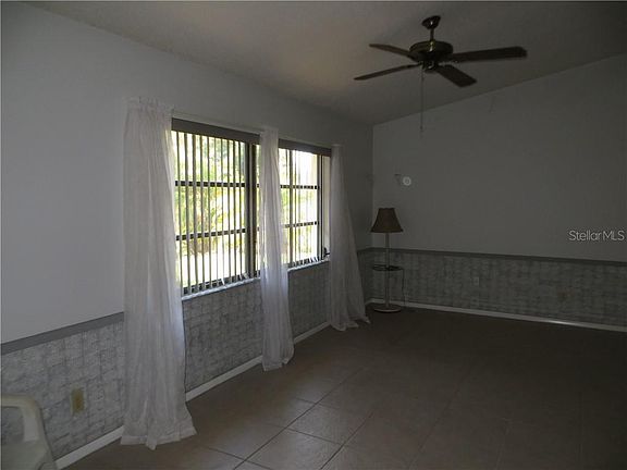 3rd image of 1236 Fleetwood Dr