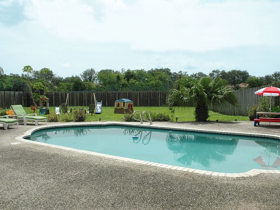 1st image of 2930 NW 113th Ave