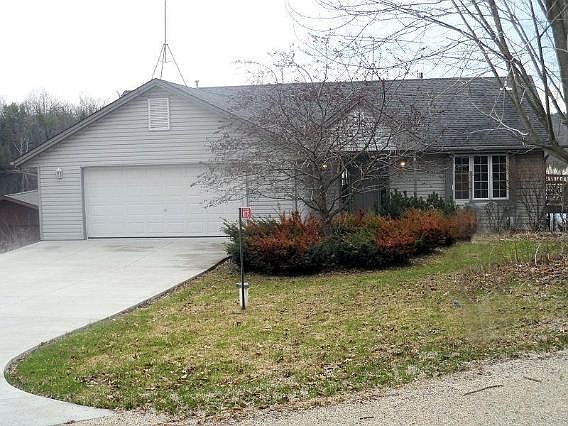 1st image of N1775 Lakeshore Dr