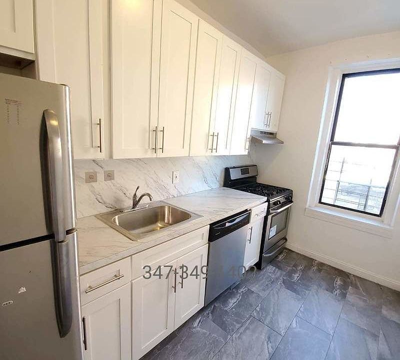 1st image of 916 Carroll St #B2