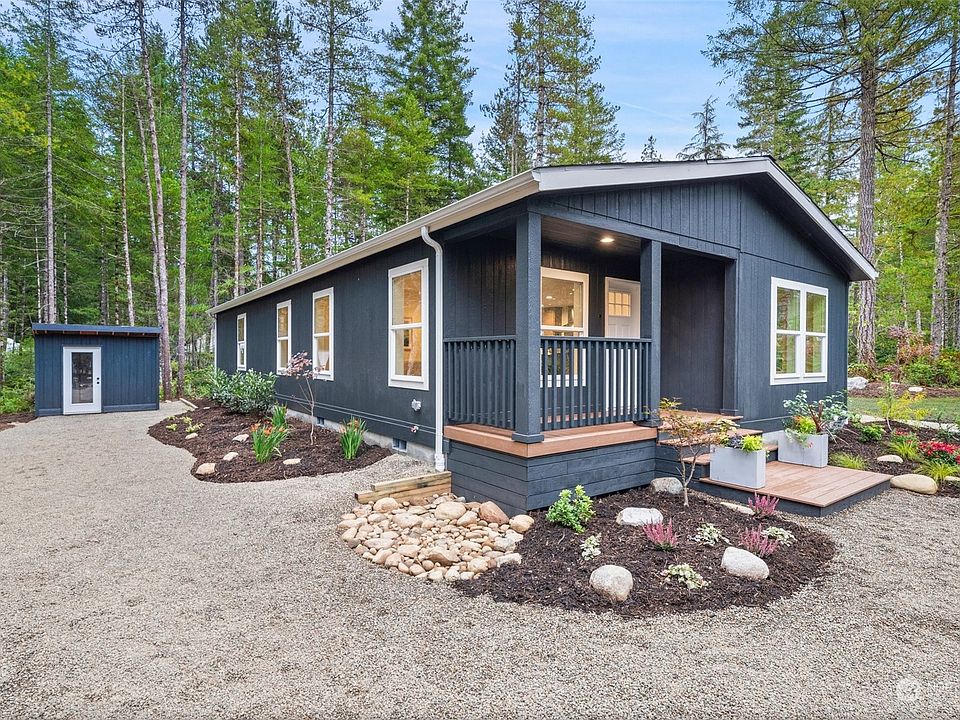 1st image of 791 NE Blacksmith Drive