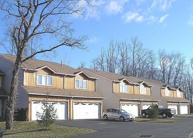 1st image of 1272 Courtney Dr