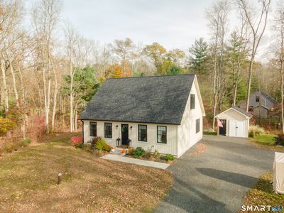100 Squaw Rock Road, Moosup, CT, 06354