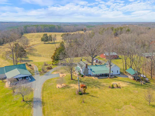 1353 Banton Shop Rd, Dillwyn, VA 23936