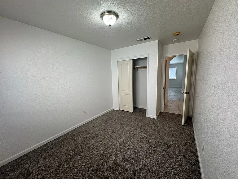 430 Vargus Ct — Photo 16