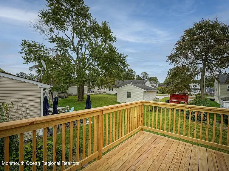 530 E Point Pleasant Ave — Photo 18