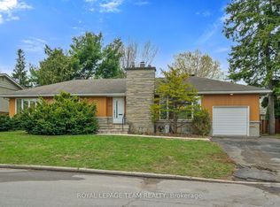1358 Dowler Ave, Ottawa, ON K1H 7S1