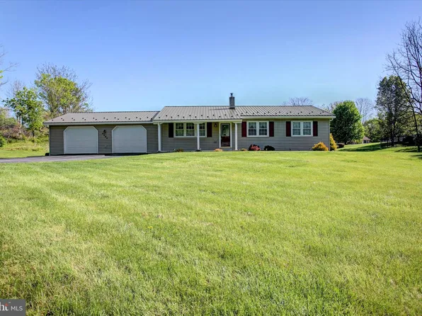 4482 Scotland Main St, Chambersburg, PA 17202
