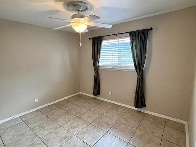 8006A Pinedale Cv — Photo 12
