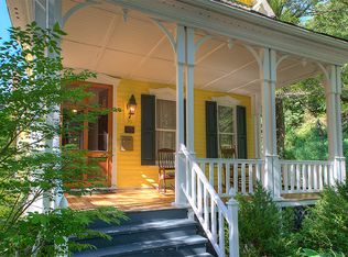 35 5th St, Frenchtown, NJ 08825